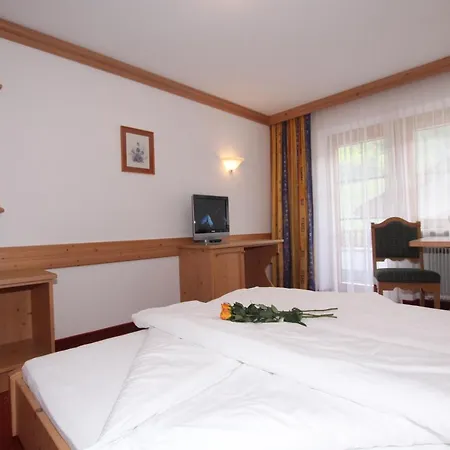 Villa Mark Bed & Breakfast